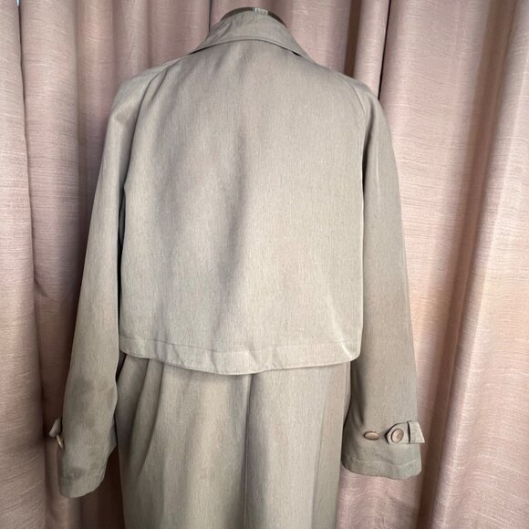 VTG Talbots Petites 10P Long Trench Coat Beige Pockets Button Style Sophisticate - Picture 6 of 16